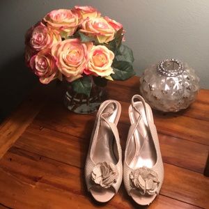 Naturalizer heels. Nude color.